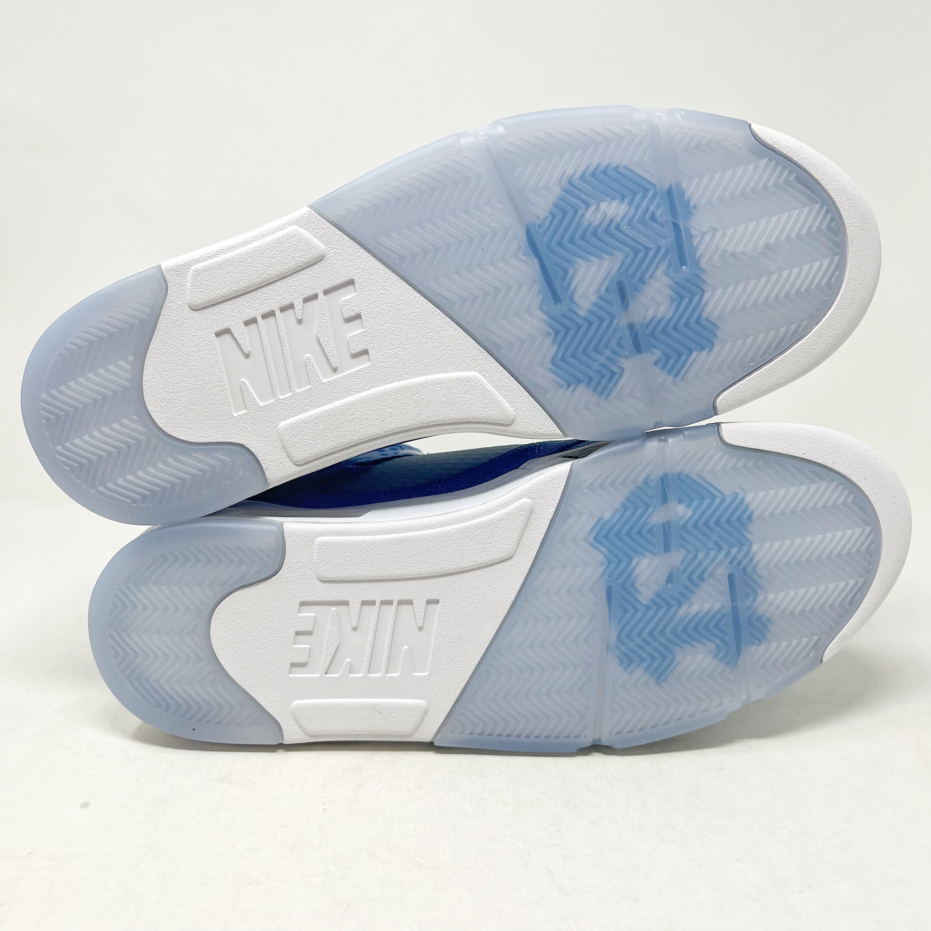 Jordan V (5) PE - UNC Tarheels